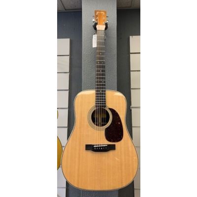 Eastman - Acoustic Guitar