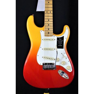 Fender Player Plus Stratocaster - Tequila Sunrise (inclusief gigbag) - Guitare électrique